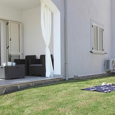 Casa Bianca Marea Leilighet Santa Maria Navarrese Eksteriør bilde